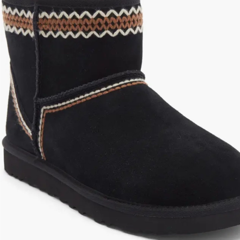 Ugg Classic Mini Atherson NWT